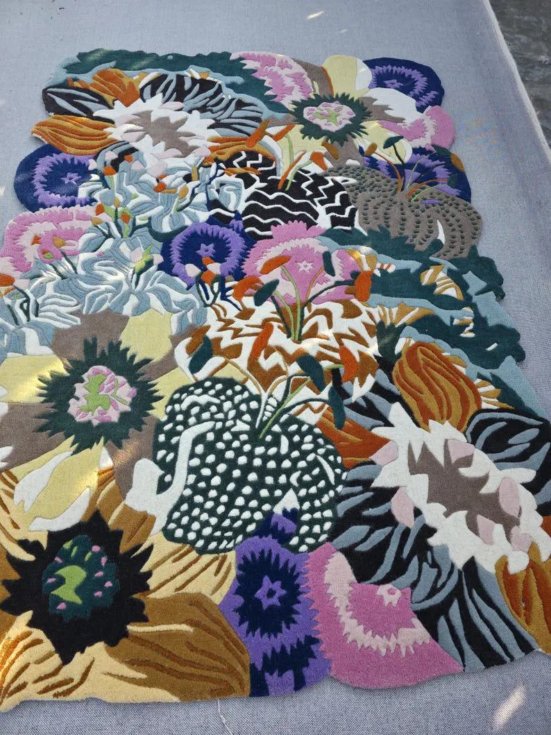 Handmade Wool Floral Area Rug: Colorful Botanical Carpet. Hand tufted rug - Image 3