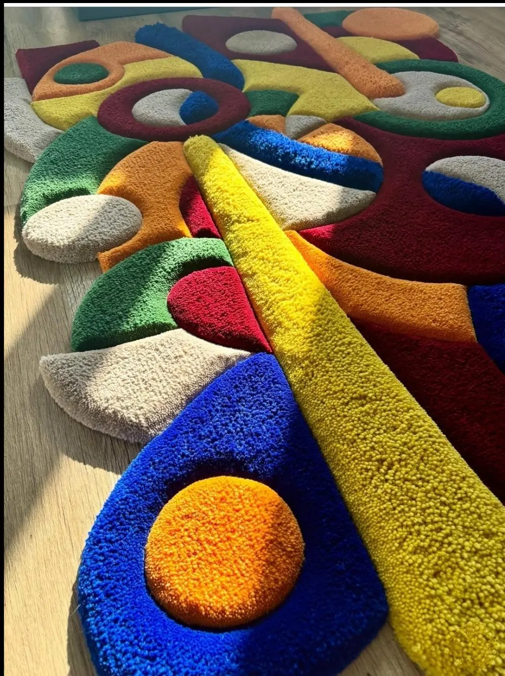 Hand-Tufted Wool Rug – Vibrant Floral & Botanical Motifs for Contemporary Spaces - Image 3